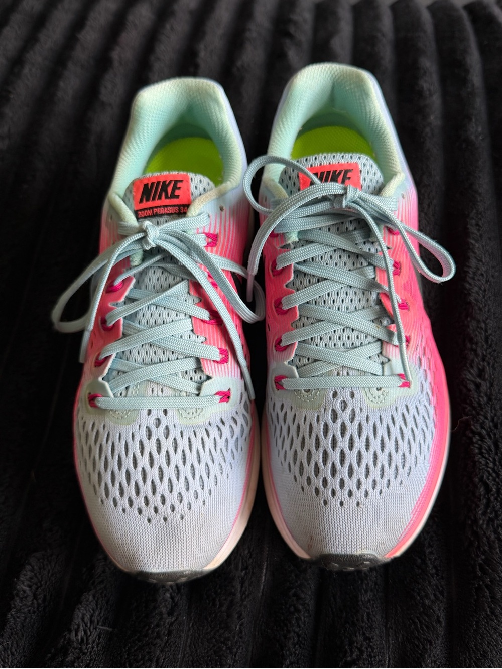 Nike Women’s Air Zoom Pegasus 35 Sneakers size 8.5